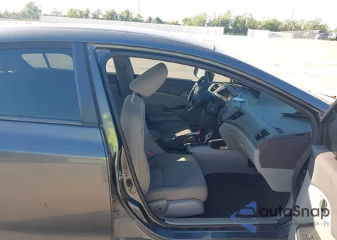 2012 Honda Civic Hf z USA, uszkodzony, nr VIN 2HGFB2F61CH553169